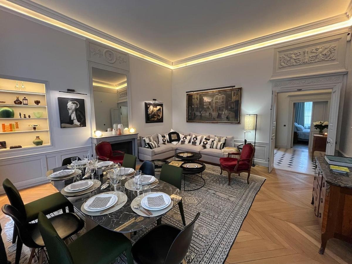 Appartement Luxueux / Historique Proche Bon Marche Paris Dış mekan fotoğraf