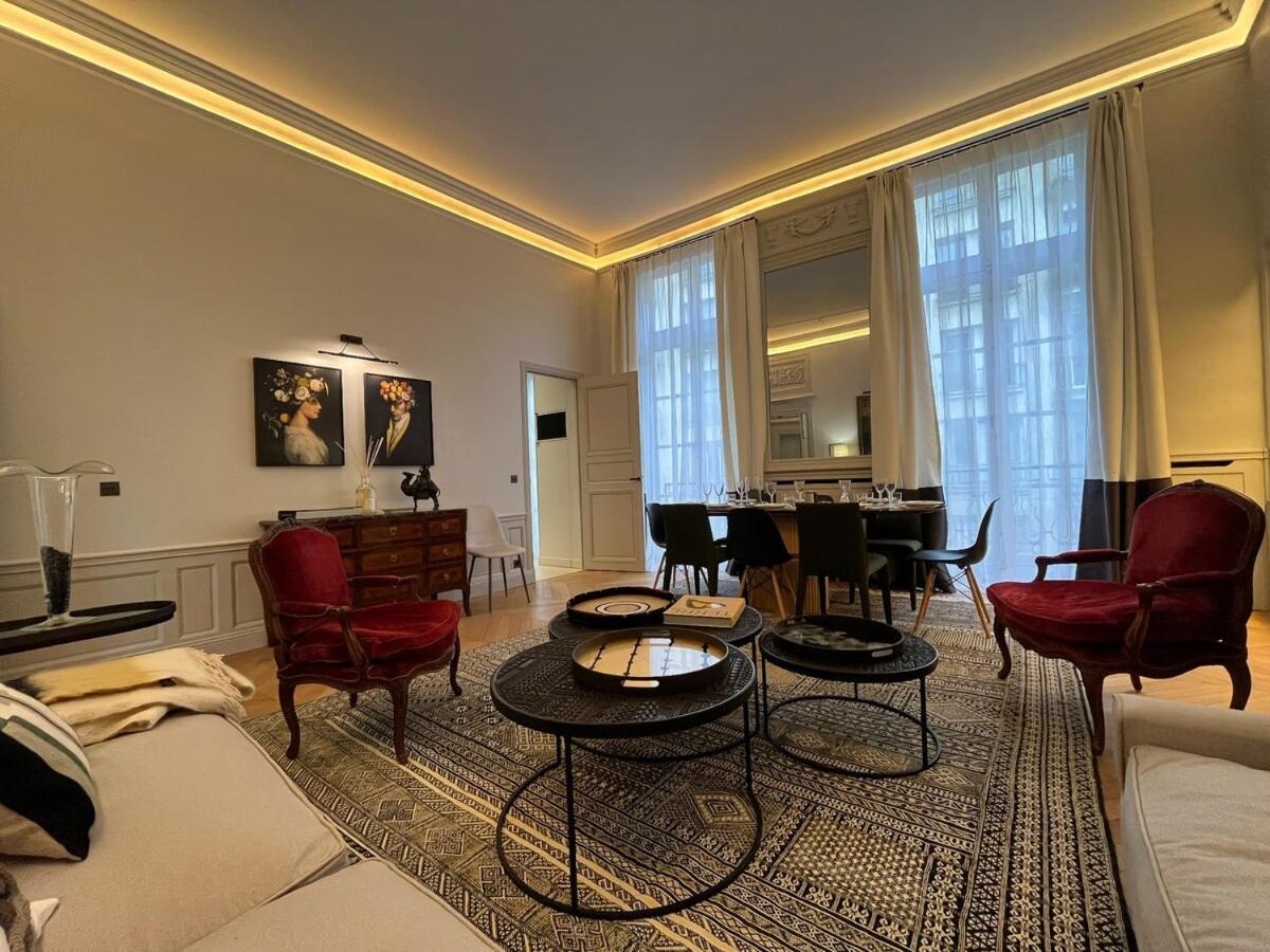 Appartement Luxueux / Historique Proche Bon Marche Paris Dış mekan fotoğraf